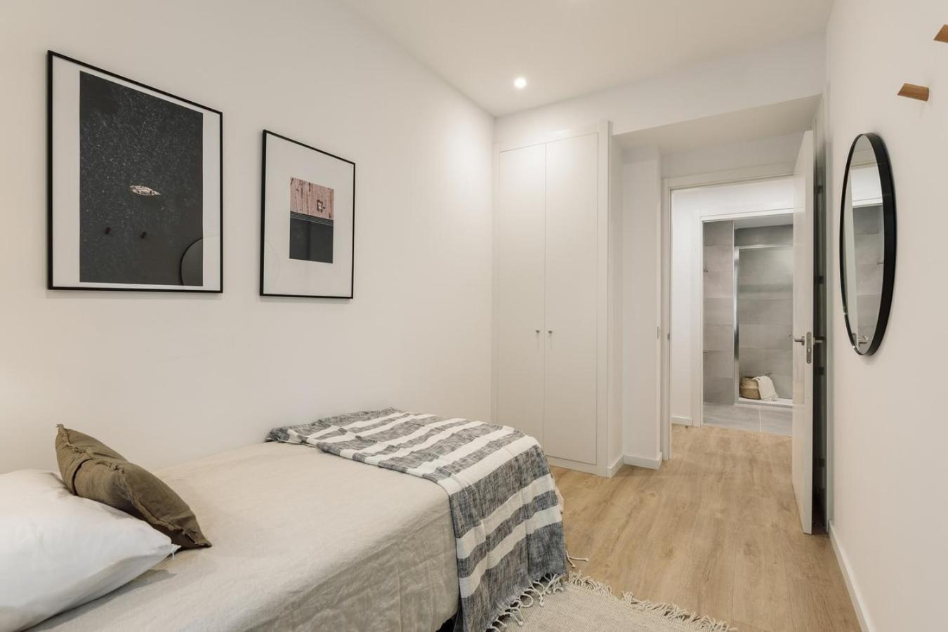 Cetara - 2 Bedrooms, Balcony And Terrace In Ciutat Vella Appartement